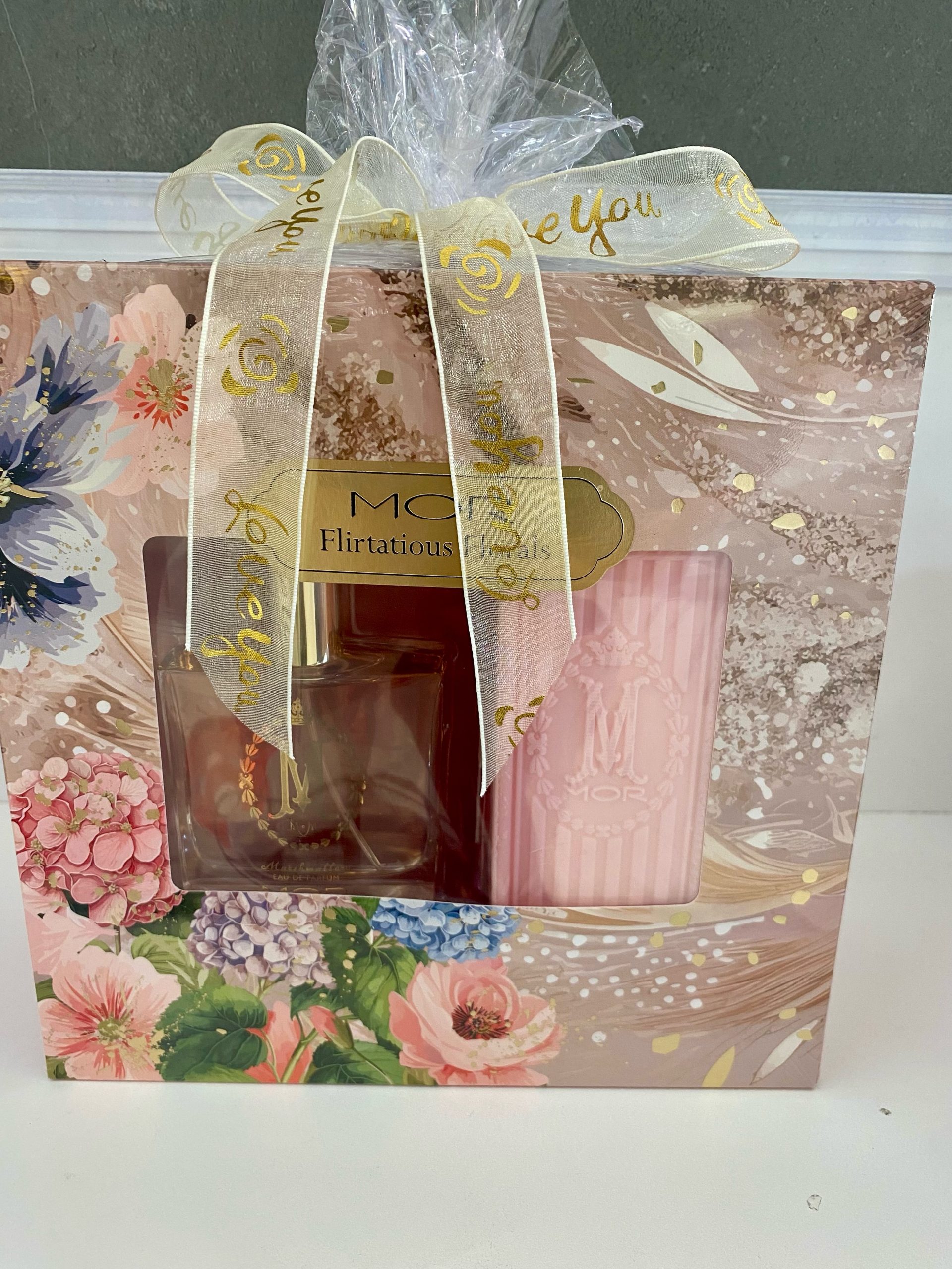 Deluxe Floral Hamper